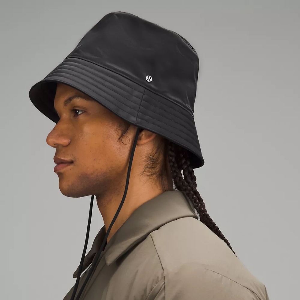 Lululemon Black Bucket Hat